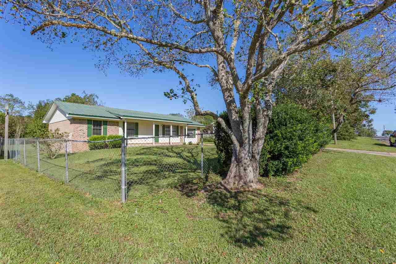 2071 Smyers Road Cantonment, FL 32533 - Photo 3 of 45