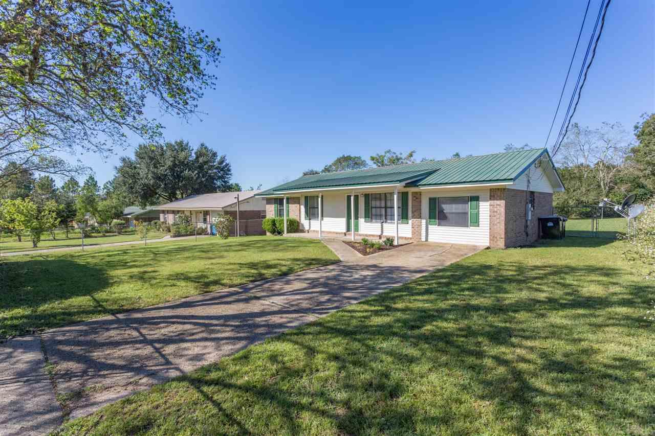 2071 Smyers Road Cantonment, FL 32533 - Photo 4 of 45