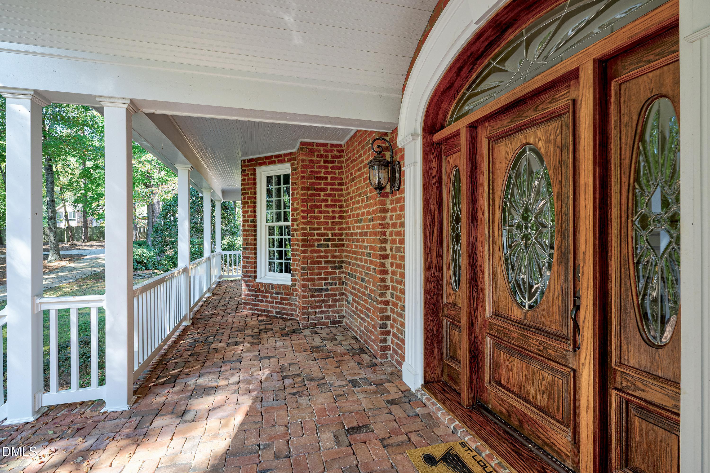 6825 Mactavish Way Raleigh, NC 27613 - Photo 9 of 100 Scene-10