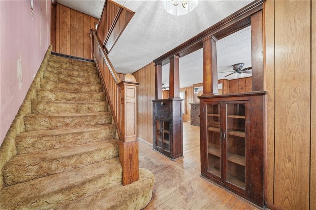 1060 Phillips Street Baden, PA 15005 - Photo 11 of 34