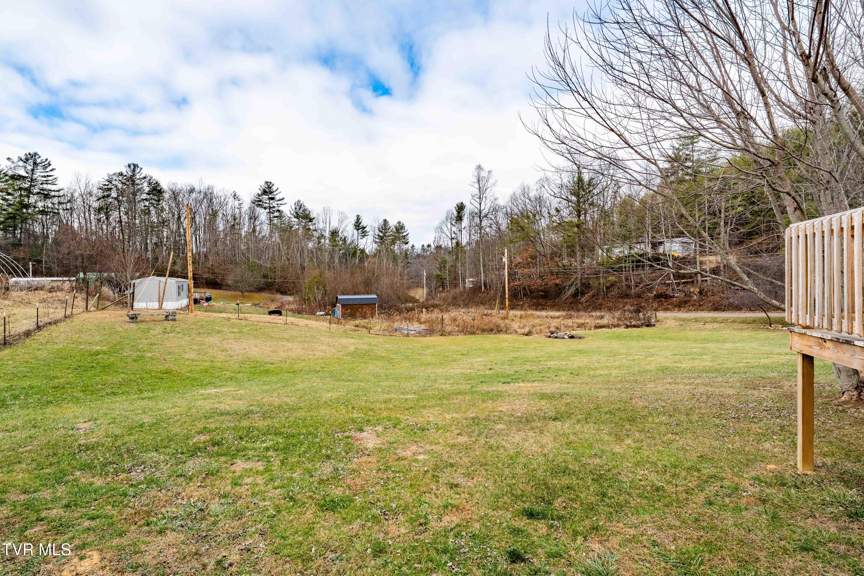 326 Grindstaff Road Butler, TN 37640 - Photo 13 of 53 326 Grindstaff Rd (22 of 59)