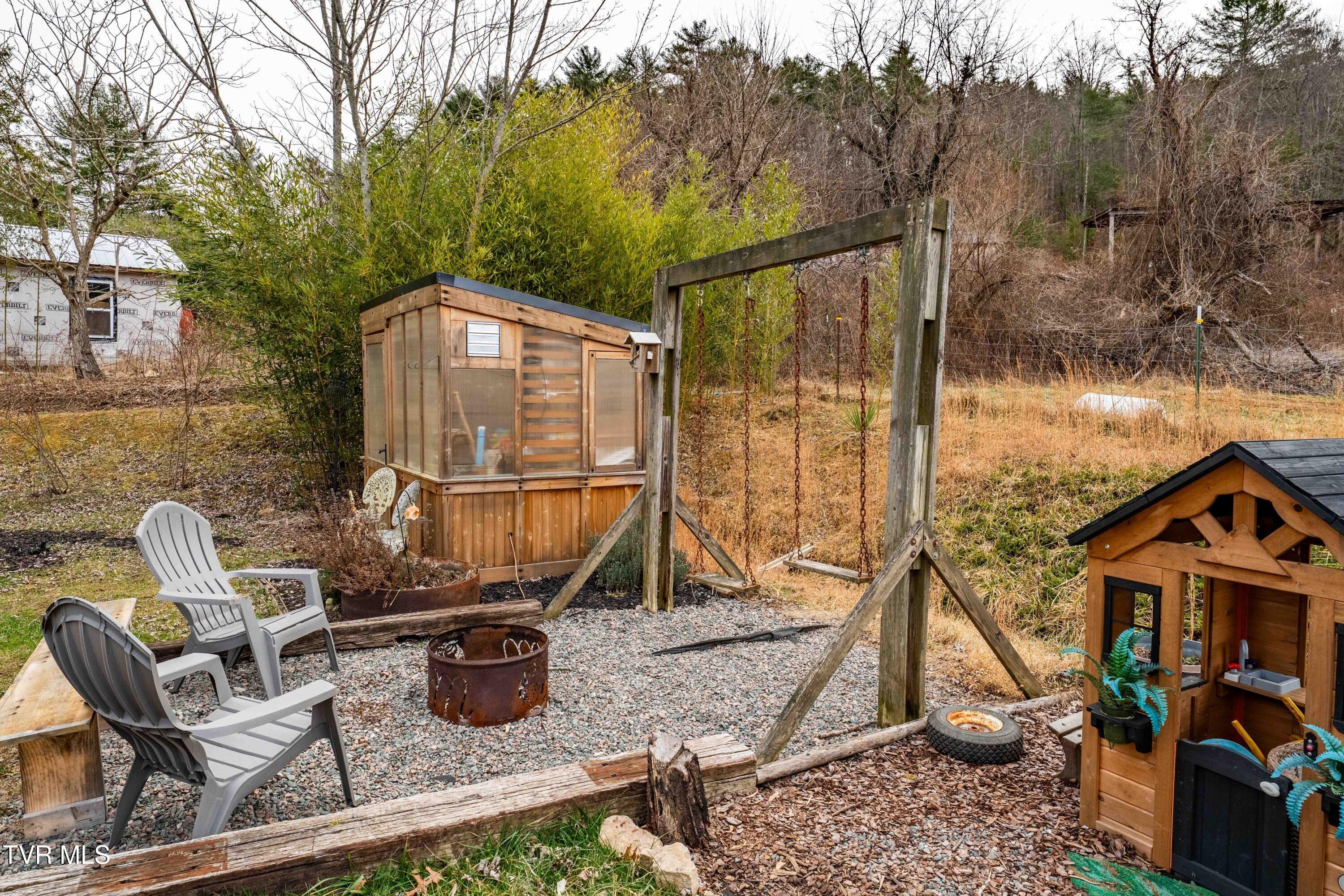 326 Grindstaff Road Butler, TN 37640 - Photo 16 of 53 326 Grindstaff Rd (20 of 59)