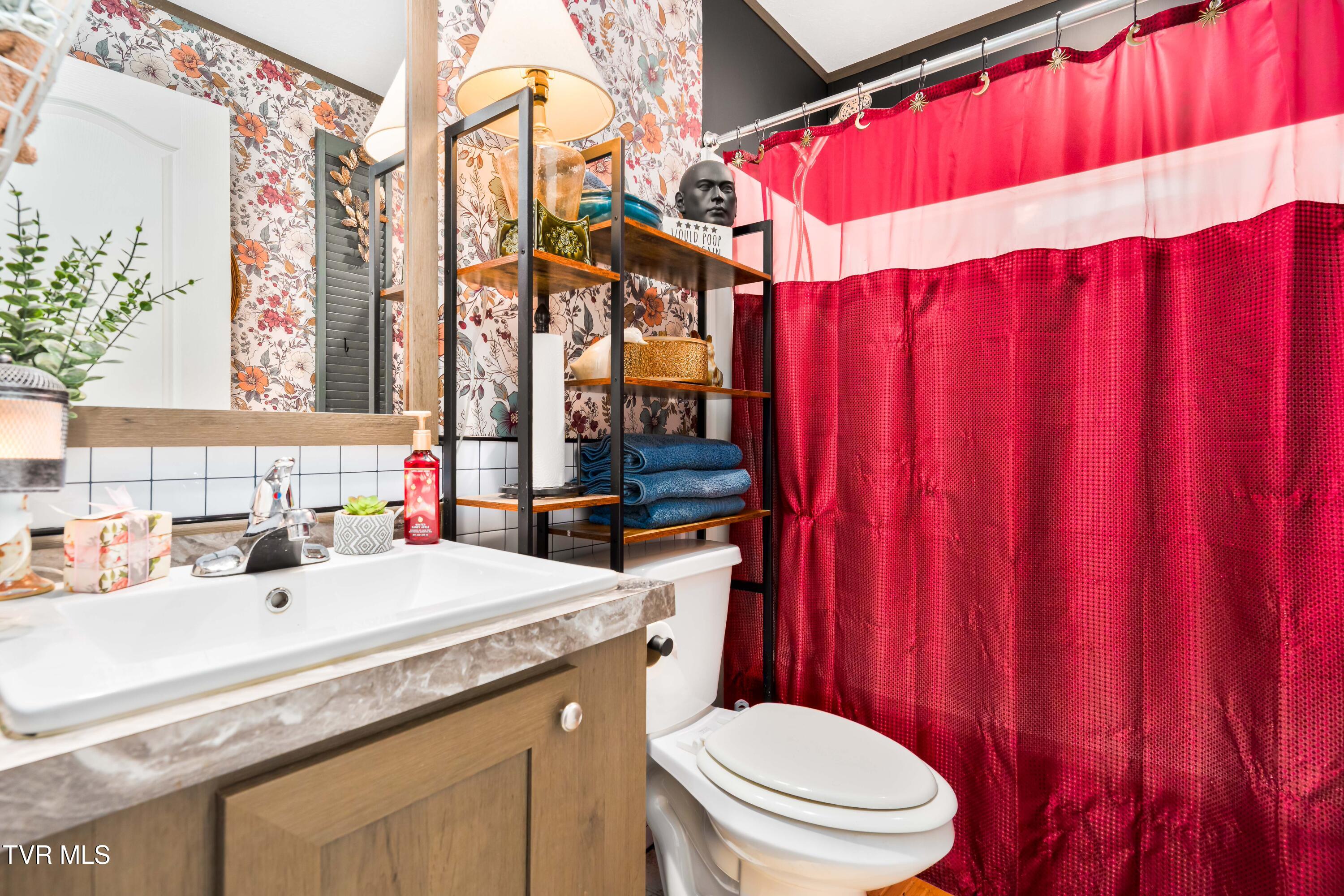 326 Grindstaff Road Butler, TN 37640 - Photo 34 of 53 326 Grindstaff Rd (50 of 59)