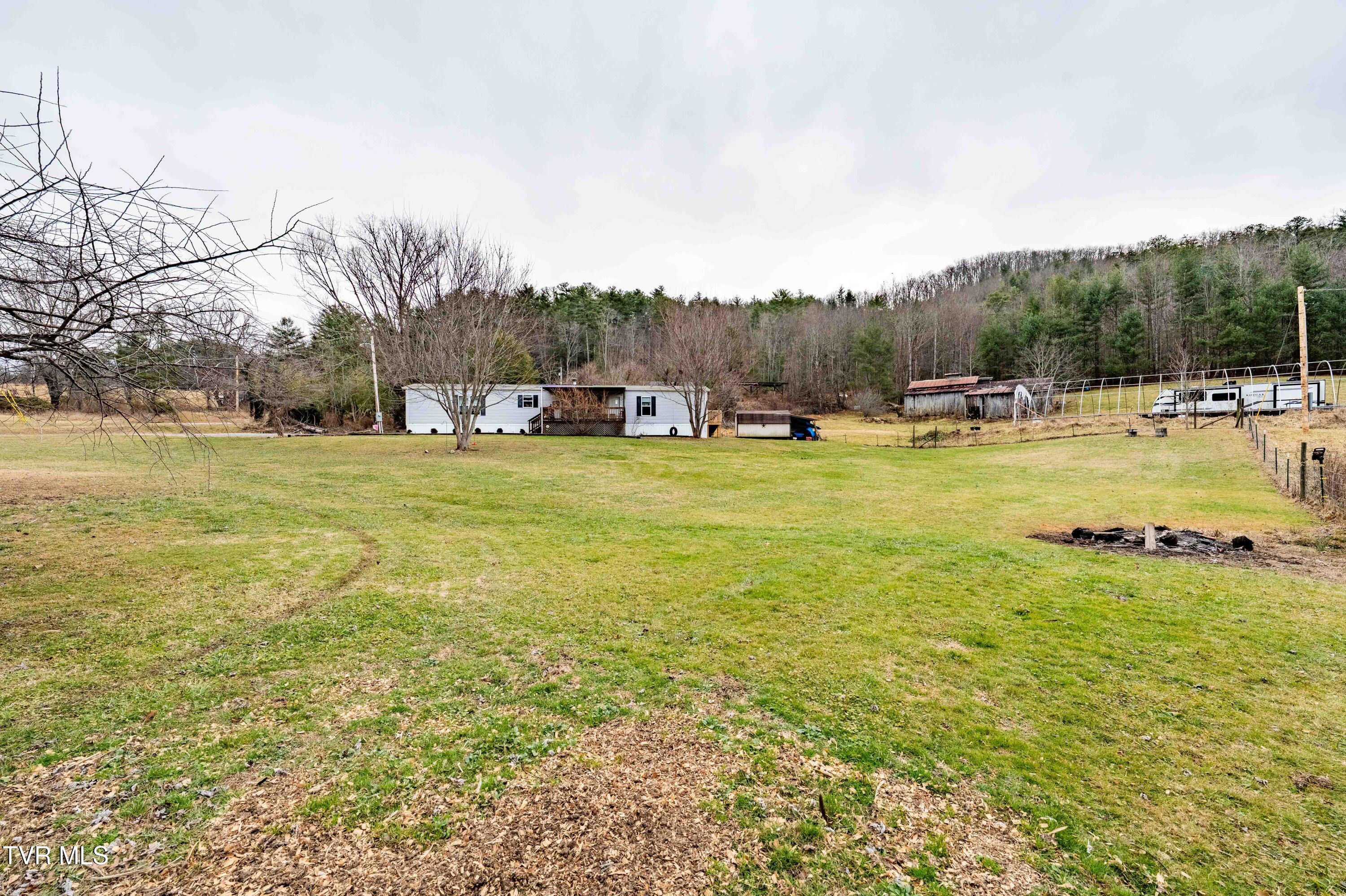 326 Grindstaff Road Butler, TN 37640 - Photo 51 of 53 326 Grindstaff Rd (27 of 59)