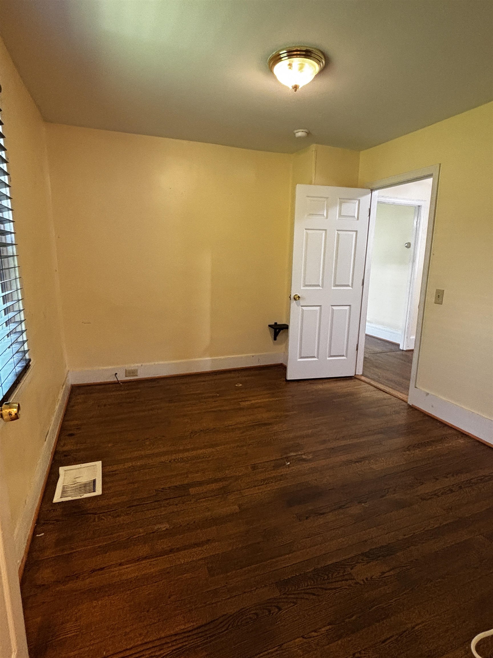 23 Ashuelot Street, Unit A Winchester, NH 03470 - Photo 2 of 13