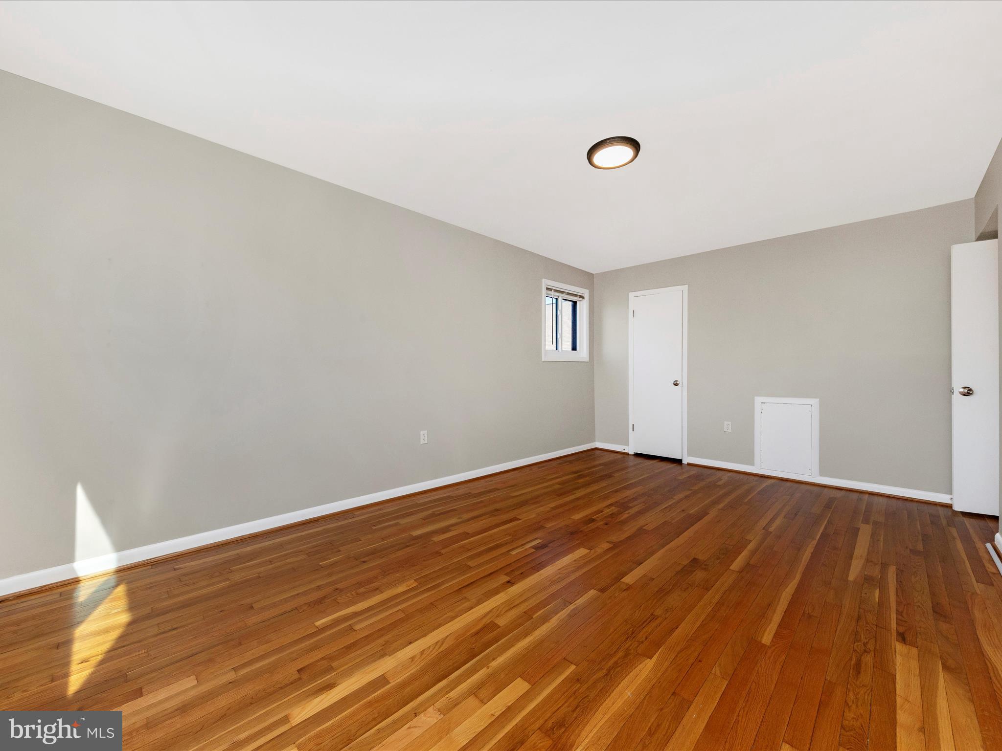 11503 Amherst Avenue, Unit 14 Silver Spring, MD 20902 - Photo 14 of 29 Primary Bedroom