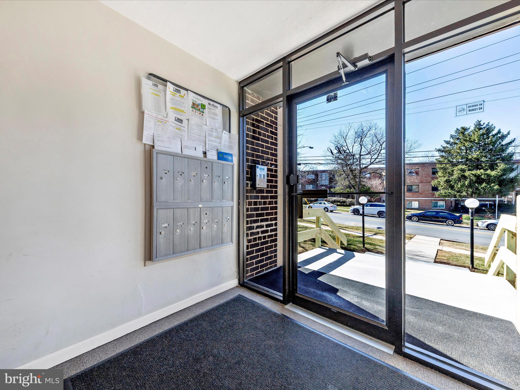 11503 Amherst Avenue, Unit 14 Silver Spring, MD 20902 - Photo 21 of 29 Hallway