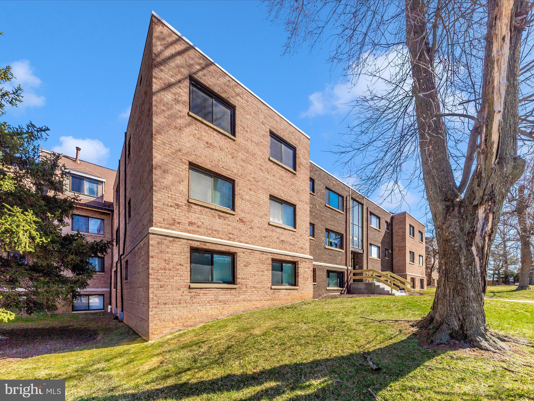 11503 Amherst Avenue, Unit 14 Silver Spring, MD 20902 - Photo 25 of 29 Exterior Front