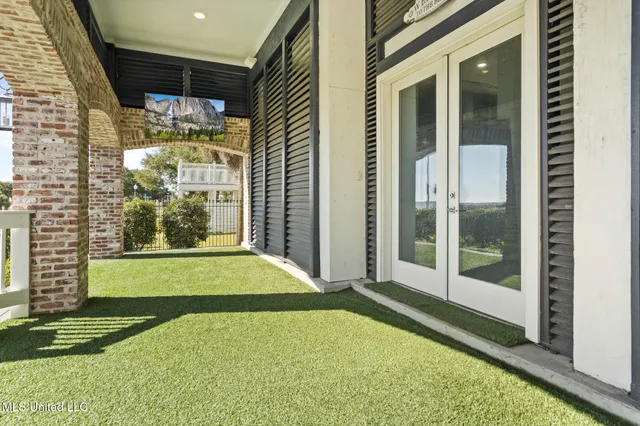 $1,100,000 | 1615 Cayman Cove, Biloxi, MS 39531