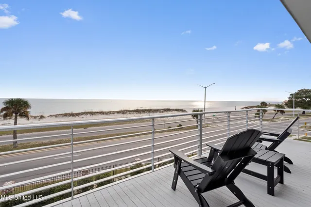 $1,100,000 | 1615 Cayman Cove, Biloxi, MS 39531