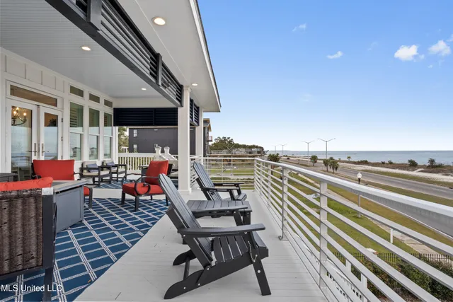 $1,100,000 | 1615 Cayman Cove, Biloxi, MS 39531