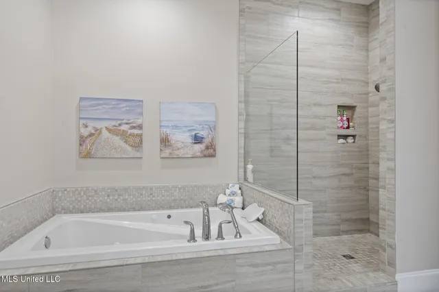 $1,100,000 | 1615 Cayman Cove, Biloxi, MS 39531