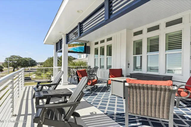 $1,100,000 | 1615 Cayman Cove, Biloxi, MS 39531