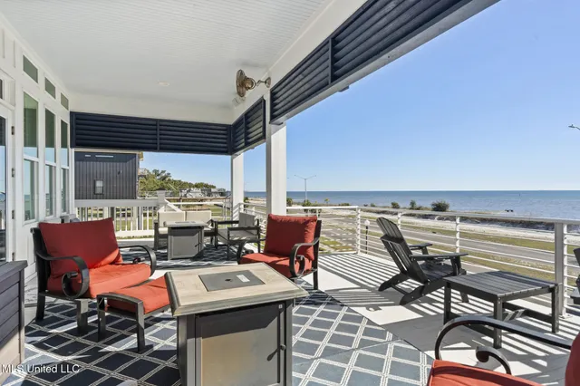 $1,100,000 | 1615 Cayman Cove, Biloxi, MS 39531