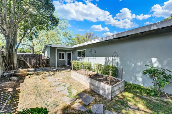 $885,000 | 638-640 Arthur Street, Davis, CA 95616