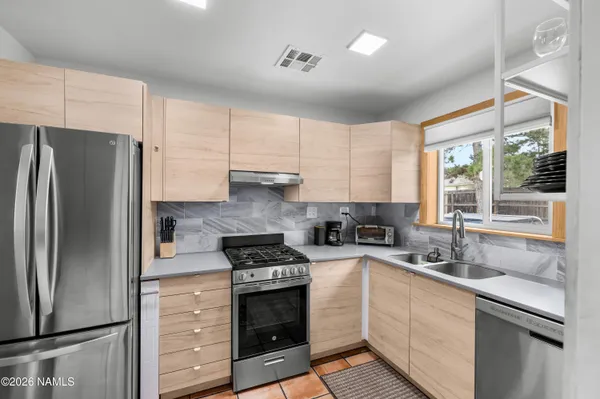 $465,000 | 219 East Zuni Drive, Flagstaff, AZ 86005