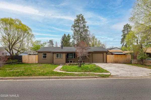 $465,000 | 219 East Zuni Drive, Flagstaff, AZ 86005