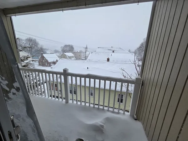 $2,000 | 25 Ekman Street, Unit 13E, Worcester, MA 01607