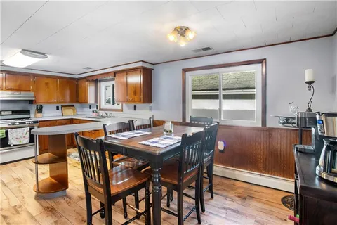 $199,900 | 2 Lakeside Drive, Evans City, PA 16033