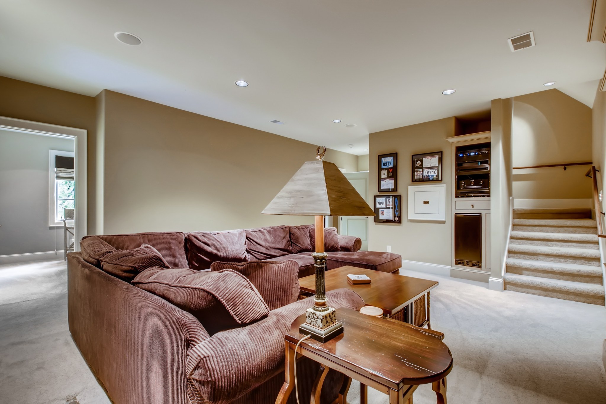 3919 Dorcas Drive Nashville, TN 37215 - Photo 31 of 40 a living room with furniture and a couch
