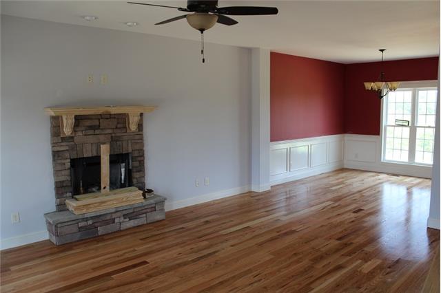 1627 Raven Road Clarksville, TN 37042 - Photo 2 of 14 Gallery Image 2