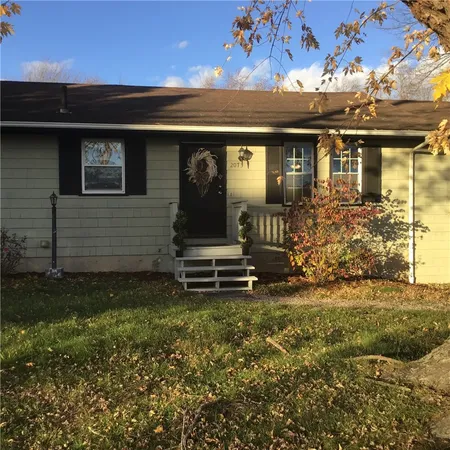 $490,000 | 2073 Plainfield Pike, Johnston, RI 02919