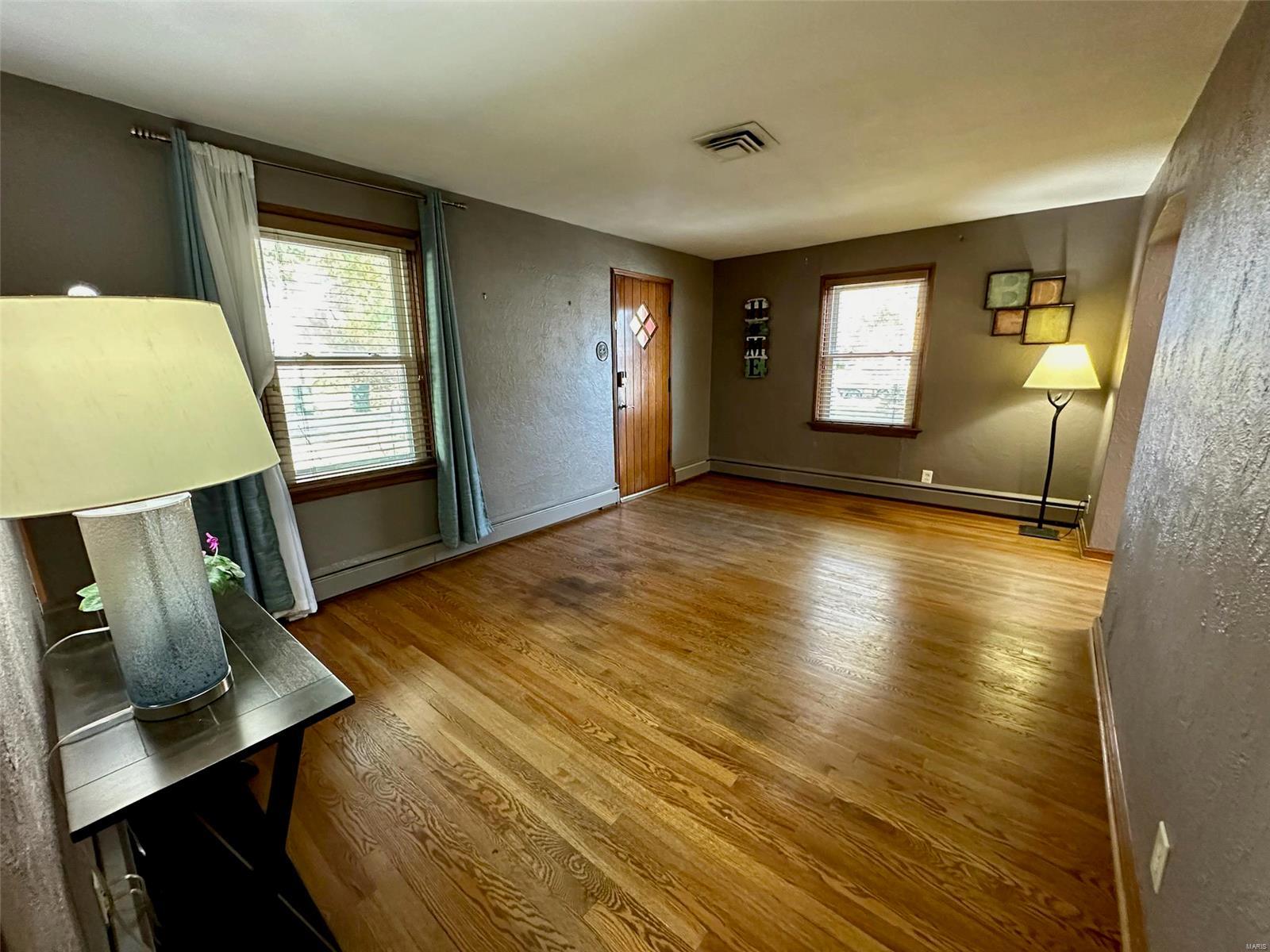 7004 Rhodes Avenue St. Louis, MO 63123 - Photo 5 of 25