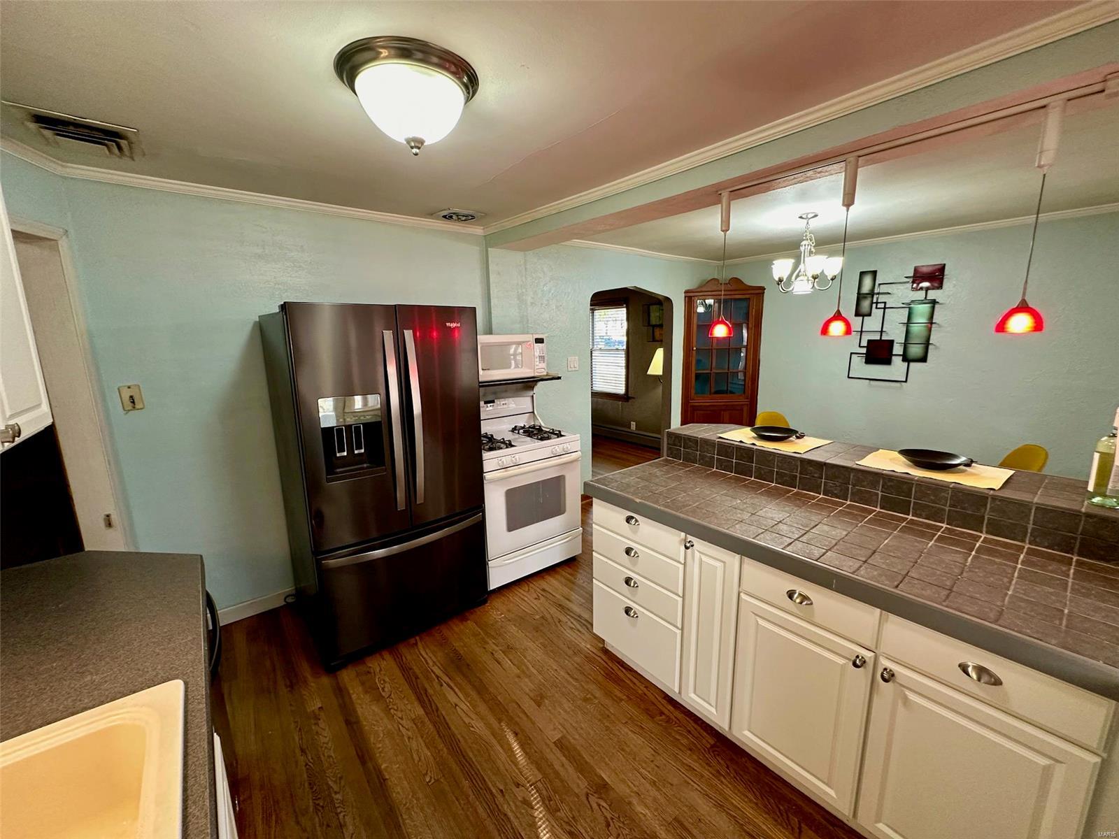 7004 Rhodes Avenue St. Louis, MO 63123 - Photo 8 of 25