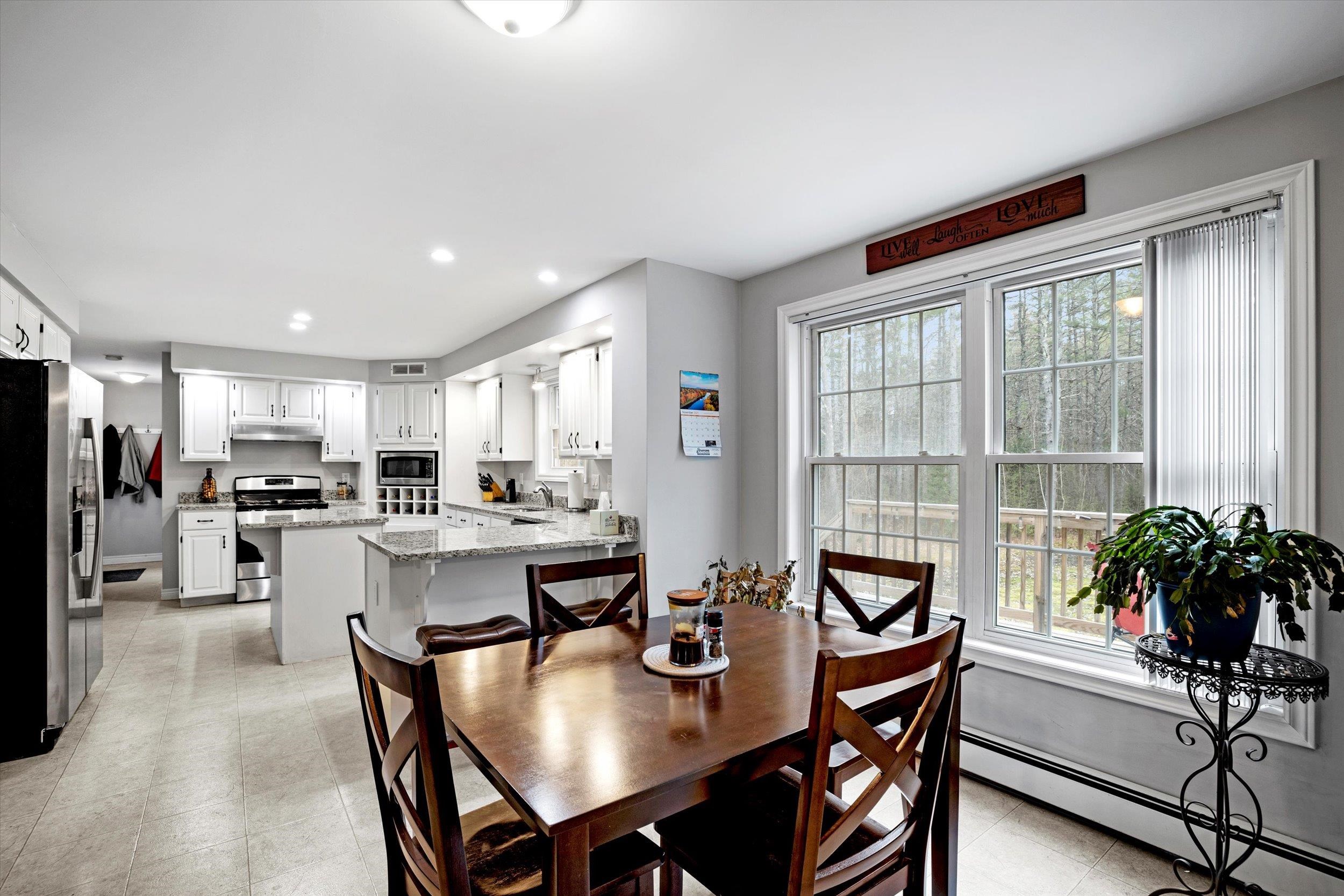 221 Salmon Falls Road Rochester, NH 03868 - Photo 10 of 40