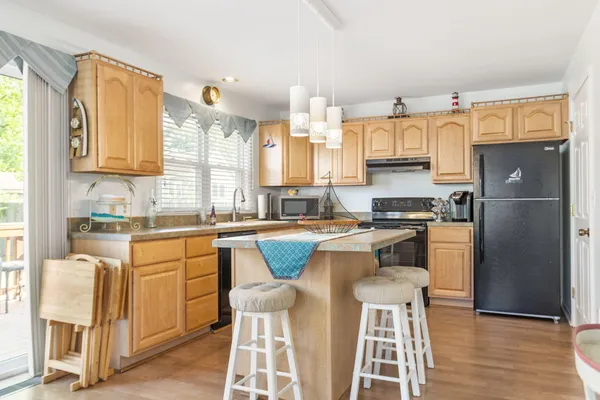 $374,900 | 7370 North North Shore Dr Haven, Unit 23, South Haven, MI 49090