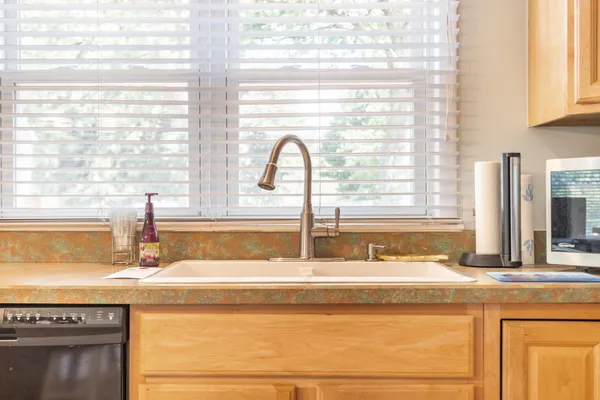 $374,900 | 7370 North North Shore Dr Haven, Unit 23, South Haven, MI 49090