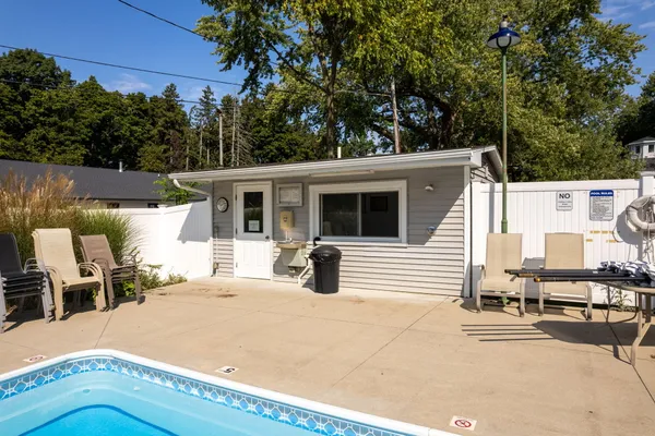 $374,900 | 7370 North North Shore Dr Haven, Unit 23, South Haven, MI 49090