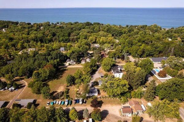 $374,900 | 7370 North North Shore Dr Haven, Unit 23, South Haven, MI 49090