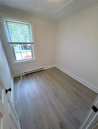 $3,500 | 8 Bridge Street, Unit 2, Newport, RI 02840