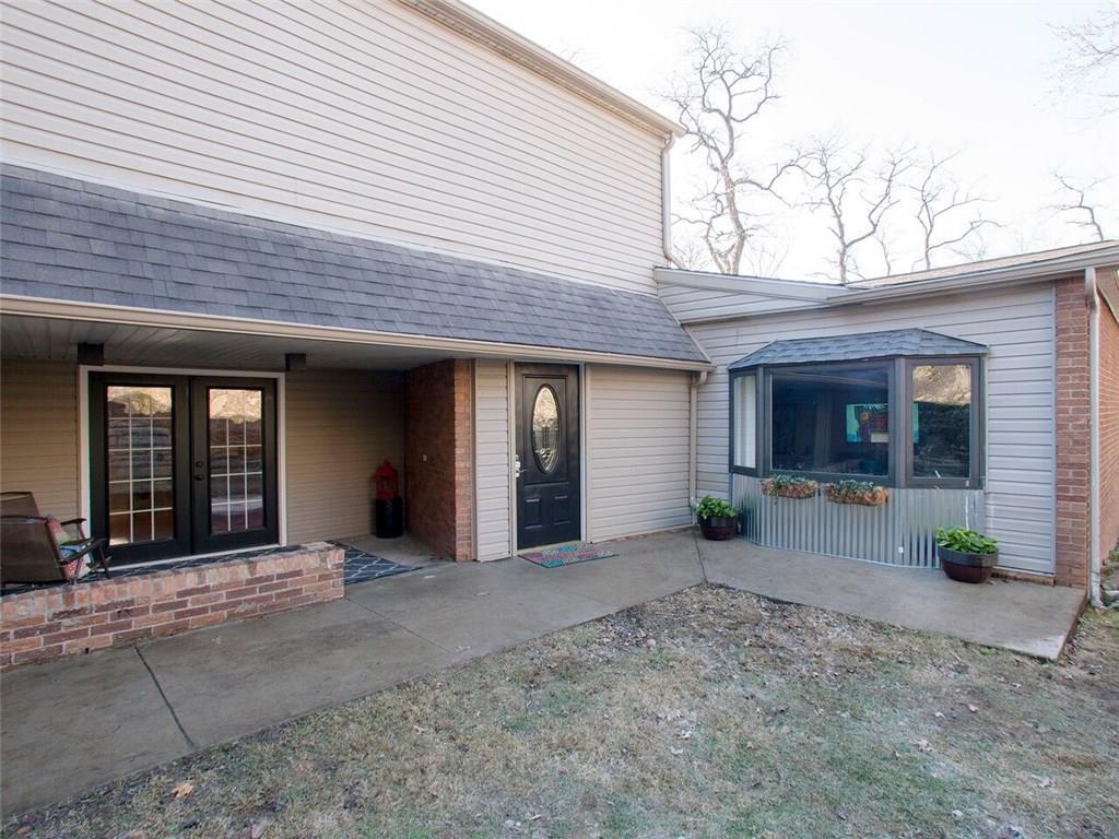 2412 Marbury Road Churchill, PA 15221 - Photo 3 of 25 Gallery Image 3