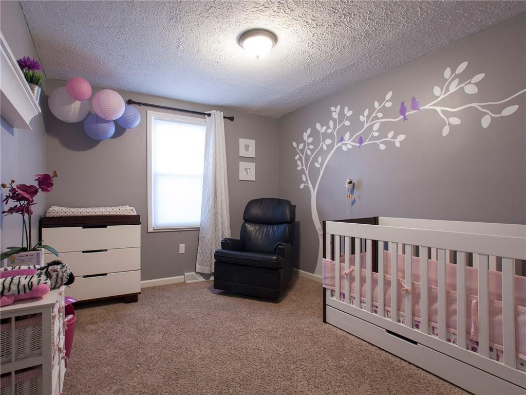 2412 Marbury Road Churchill, PA 15221 - Photo 8 of 25 Gallery Image 8