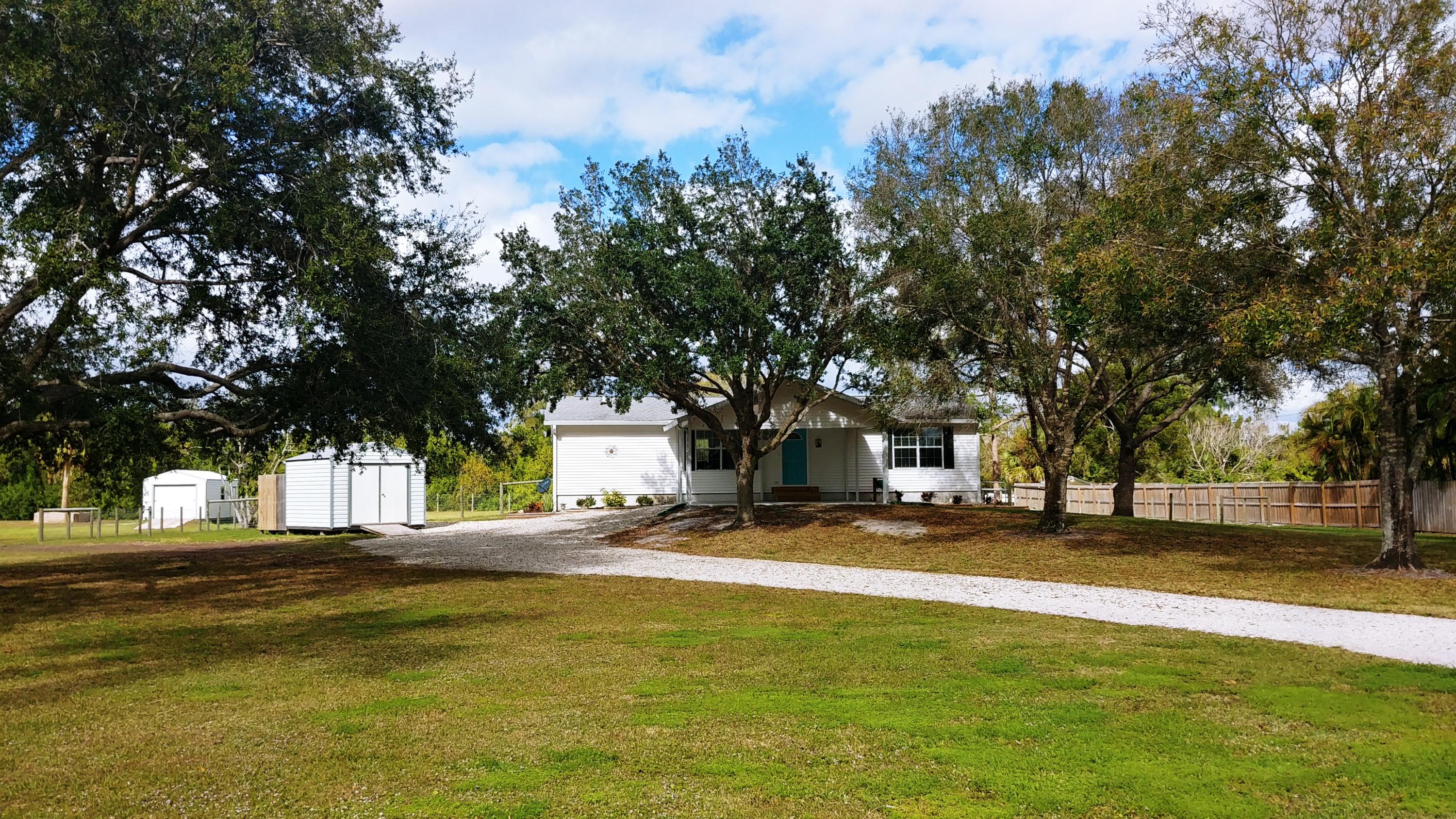 9223 154th Road North Jupiter, FL 33478 - Photo 1 of 17 0111191342a_HDR