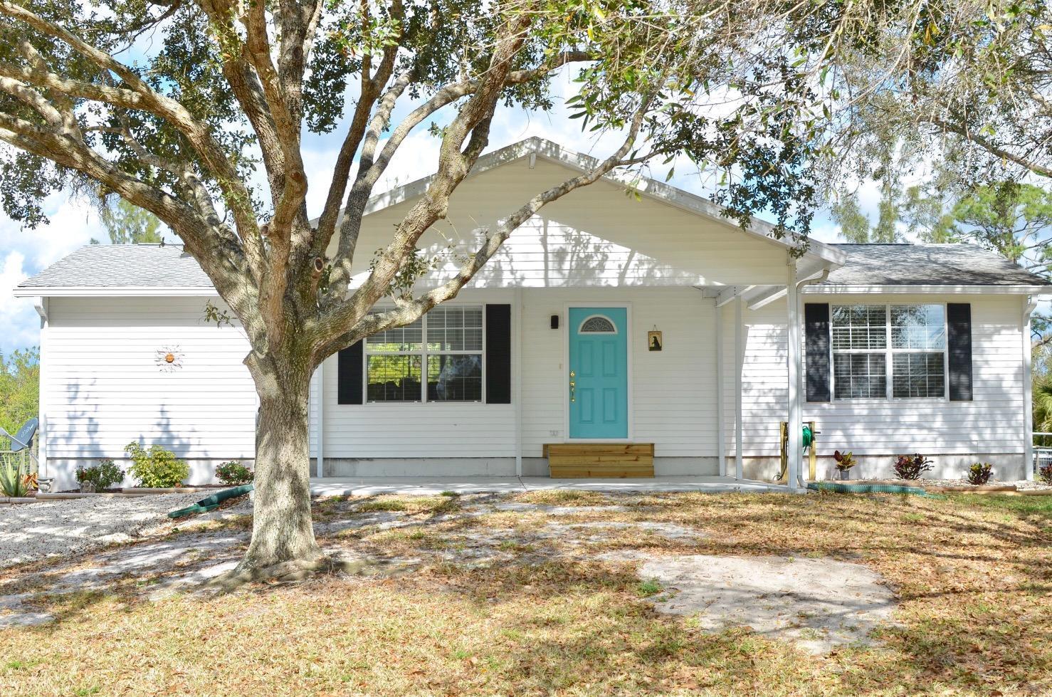 9223 154th Road North Jupiter, FL 33478 - Photo 2 of 17 image1 (1)