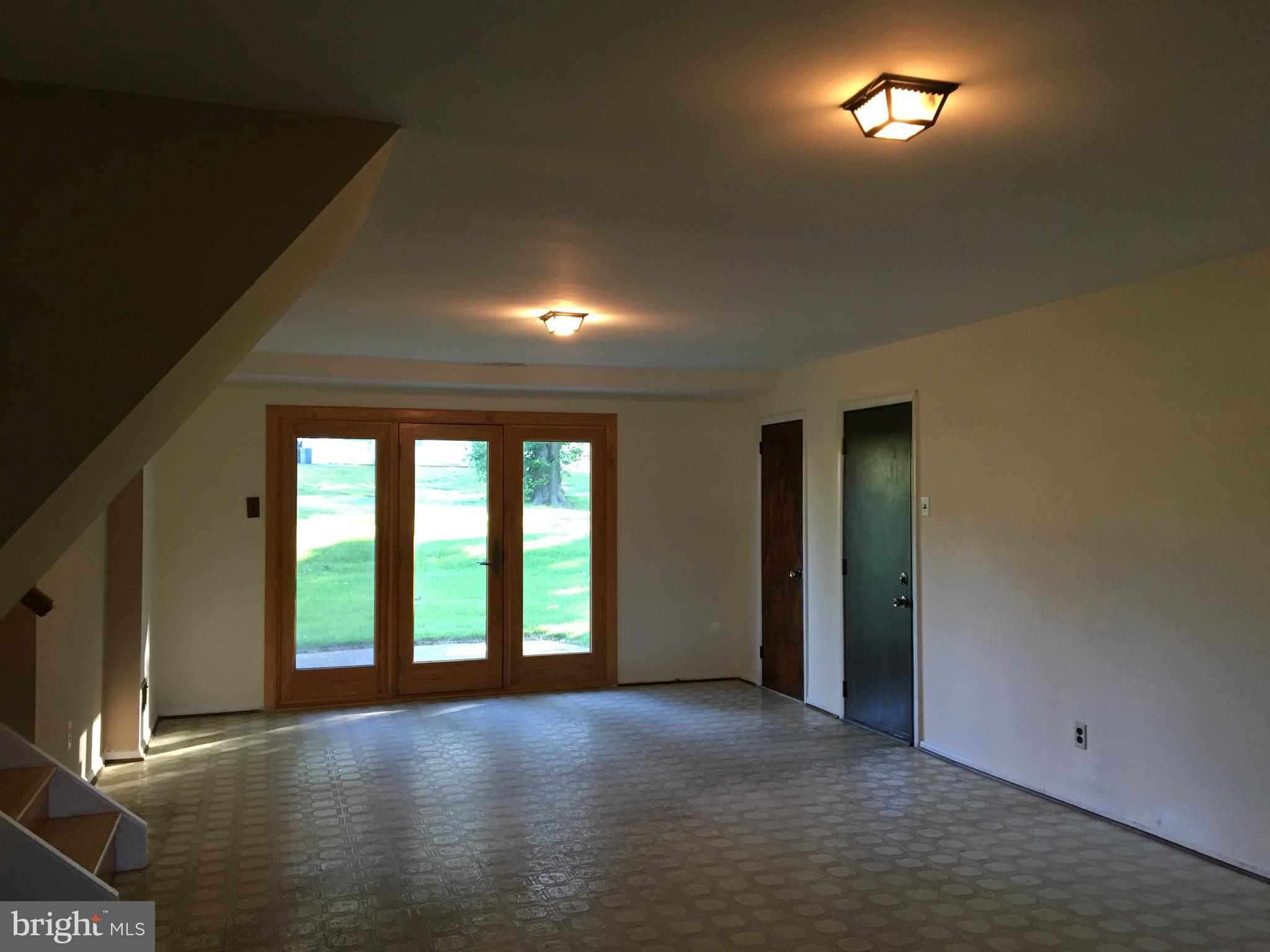 58 Hoover Road Huntingdon Valley, PA 19006 - Photo 22 of 46 Family Room.