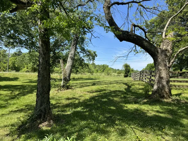 $300,000 | 544 Upper Station Camp Creek Road, Gallatin, TN 37066
