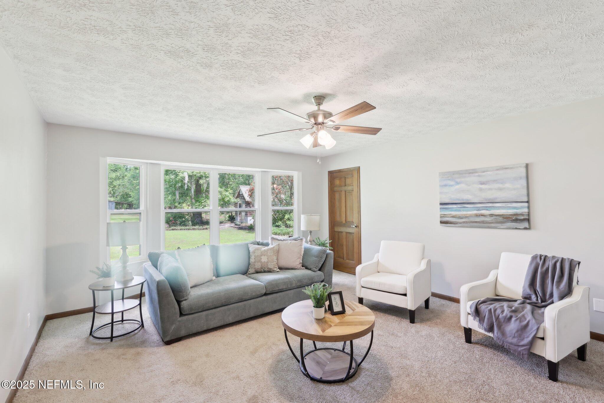 14163 Blanche Road Jacksonville, FL 32223 - Photo 12 of 58 Large living room