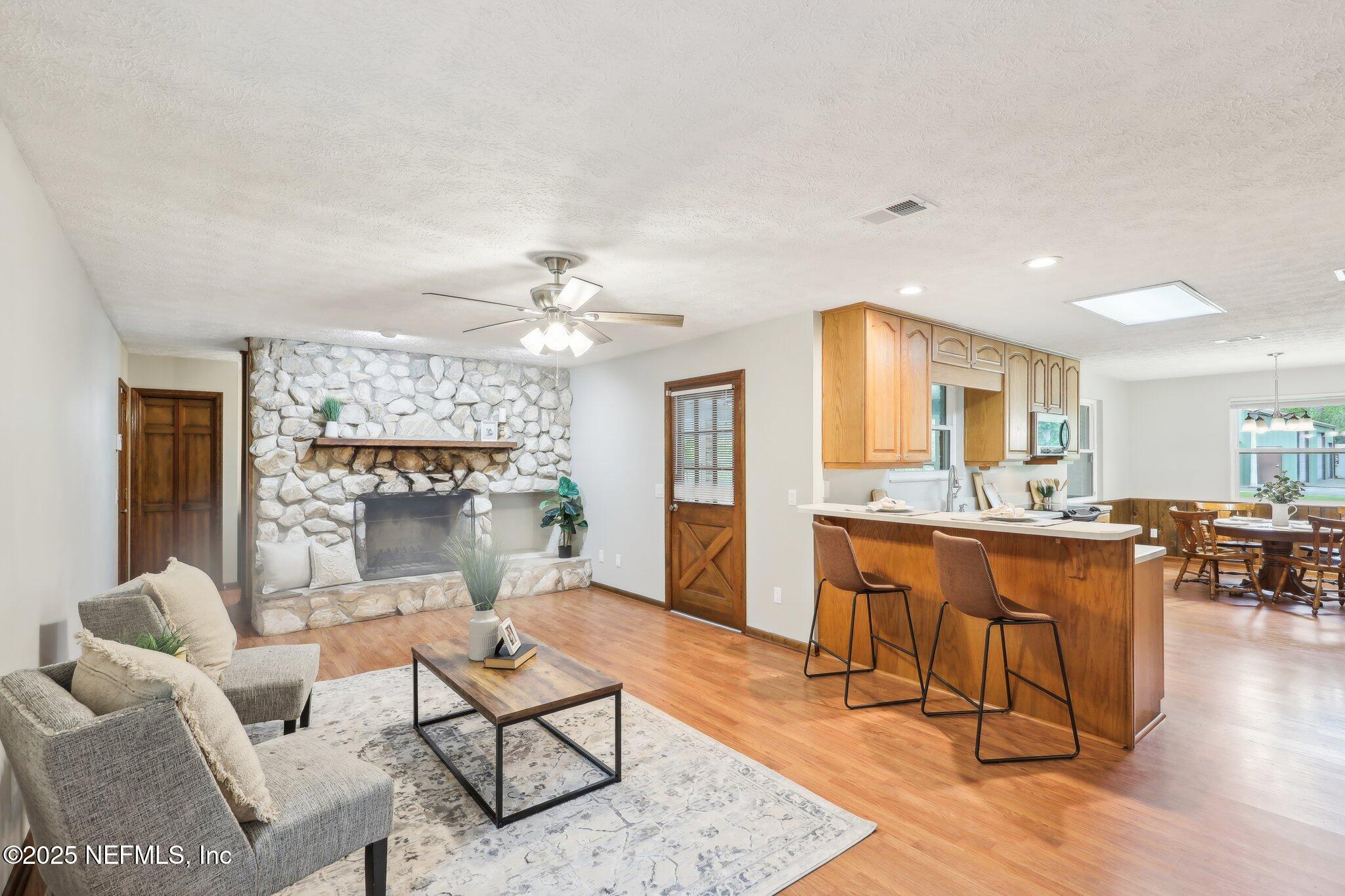 14163 Blanche Road Jacksonville, FL 32223 - Photo 20 of 58 Kitchen opens to Family Room