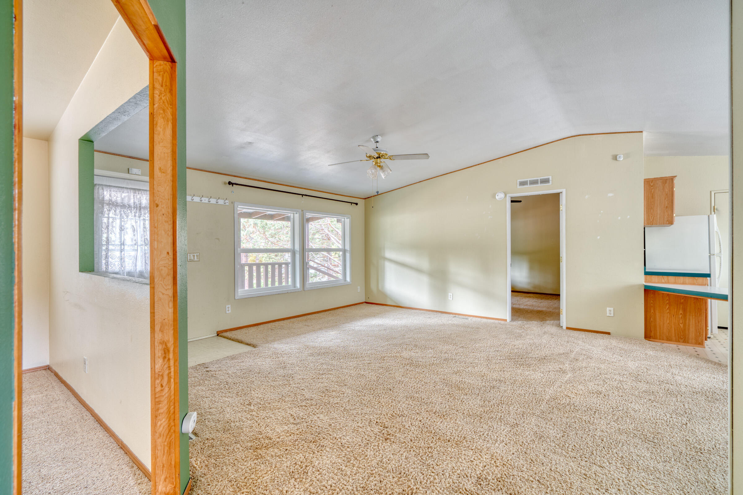 60906 Ridge Drive Bend, OR 97702 - Photo 15 of 53 128_60906 Ridge Dr_Pro Property Photos_B