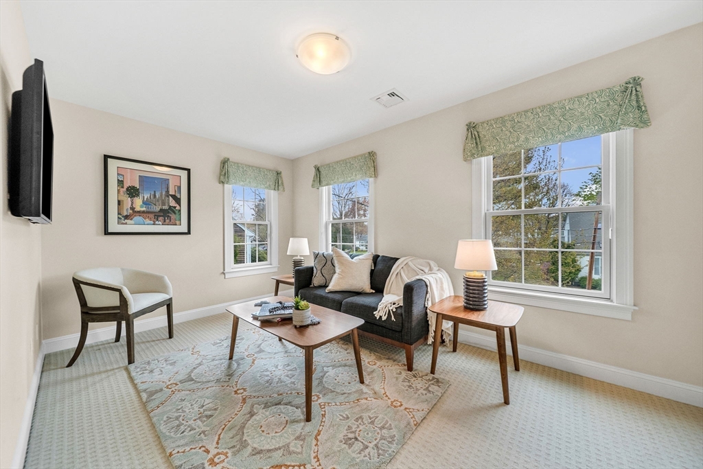 52 Longacre Road Needham, MA 02492 - Photo 22 of 36