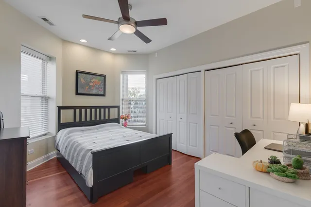 $299,999 | 4315 South Forrestville Avenue, Unit 3S, Chicago, IL 60653