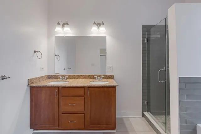 $299,999 | 4315 South Forrestville Avenue, Unit 3S, Chicago, IL 60653