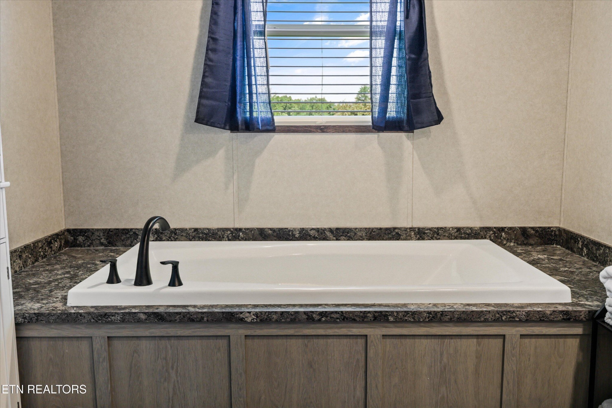 158 Frankfort Road Lancing, TN 37770 - Photo 21 of 46 a close view of sink and tap