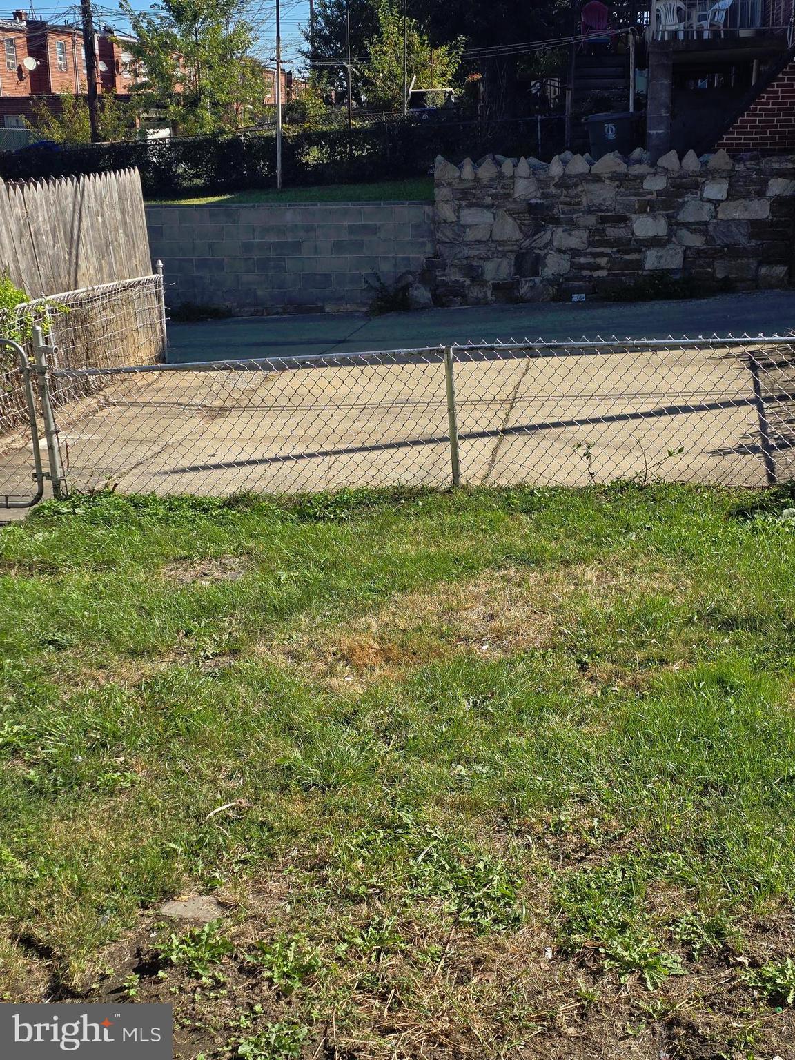 2805 Edison Highway Baltimore, MD 21213 - Photo 28 of 28 a view of backyard and outdoor space