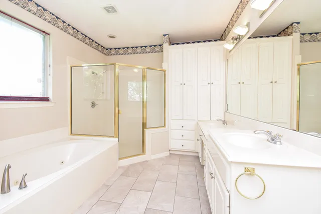 $2,950 | 1714 Wellington Way, Houston, TX 77055