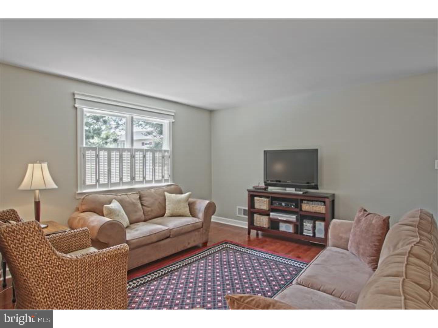 14 Compton Way Hamilton Square, NJ 08690 - Photo 9 of 25
